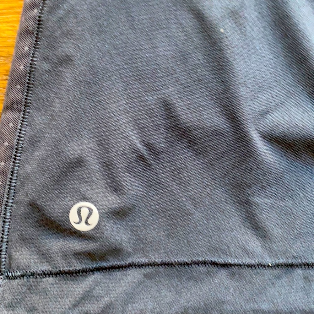 Lululemon tank with attached padded bra